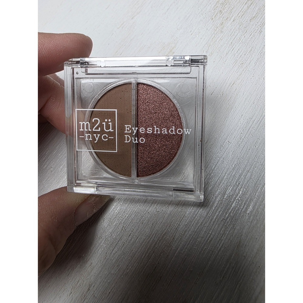 BRAND NEW ~M2U NYC Eyeshadow Duo in Park Slope 0.07 oz ~New Without Box